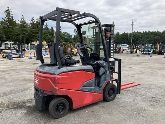 Battery Forklift — Auction (lot 8456-2140)
