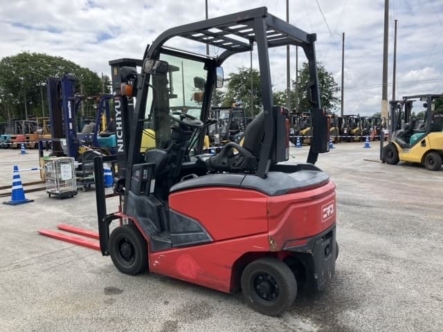 Battery Forklift — Auction (lot 8456-2140)