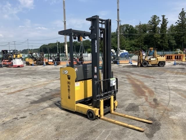 Reach Forklift — Auction (lot 8456-2143)