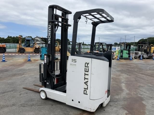 Reach Forklift — Auction (lot 8456-2144)
