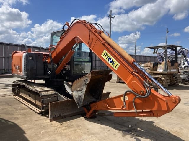 EXCAVATOR — Auction (lot 8456-216)