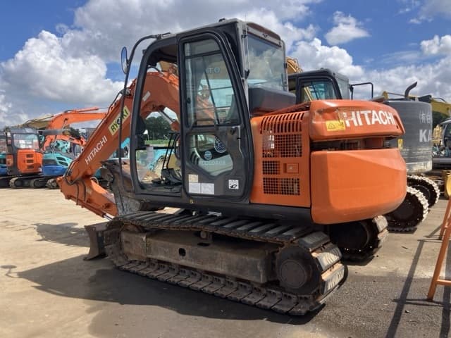 EXCAVATOR — Auction (lot 8456-216)