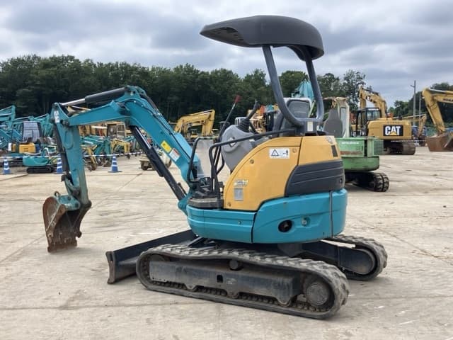 MINI EXCAVATOR — Auction (lot 8456-217)