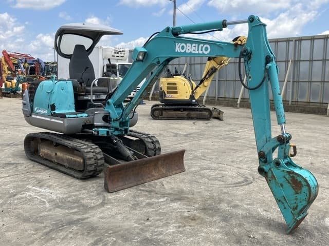 MINI EXCAVATOR — Auction (lot 8456-218)