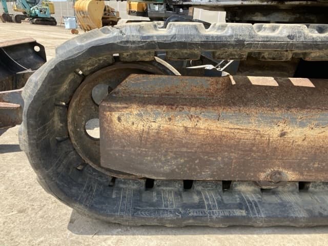 MINI EXCAVATOR — Auction (lot 8456-218)