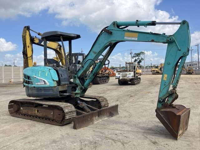 MINI EXCAVATOR — Auction (lot 8456-220)