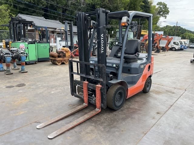 Forklift — Auction (lot 8456-22004)