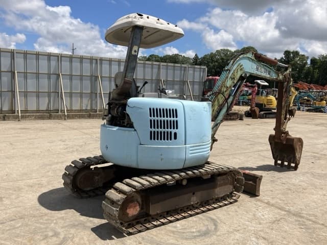 MINI EXCAVATOR — Auction (lot 8456-223)