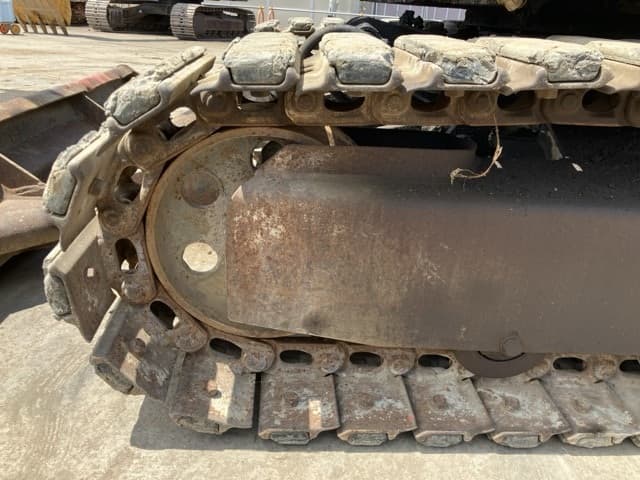 MINI EXCAVATOR — Auction (lot 8456-223)