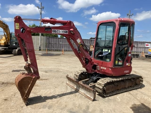 MINI EXCAVATOR — Auction (lot 8456-227)