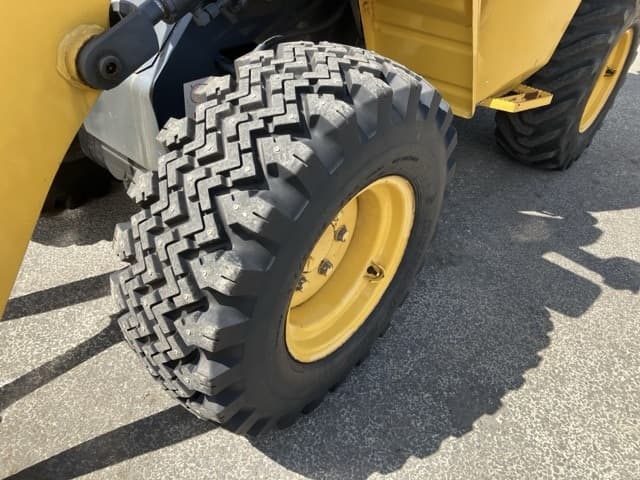 MINI WHEEL LOADER — Auction (lot 8456-229)