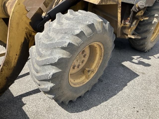 MINI WHEEL LOADER — Auction (lot 8456-230)