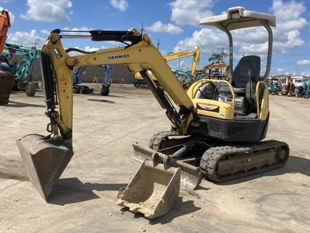 MINI EXCAVATOR — Auction (lot 8456-232)