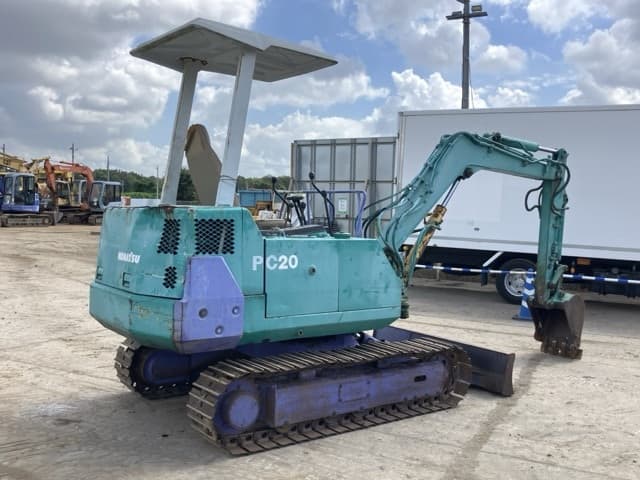 MINI EXCAVATOR — Auction (lot 8456-233)