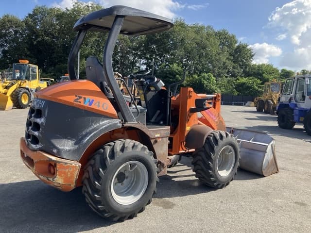MINI WHEEL LOADER — Auction (lot 8456-234)