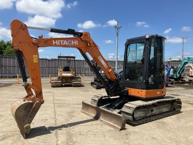 MINI EXCAVATOR — Auction (lot 8456-235)