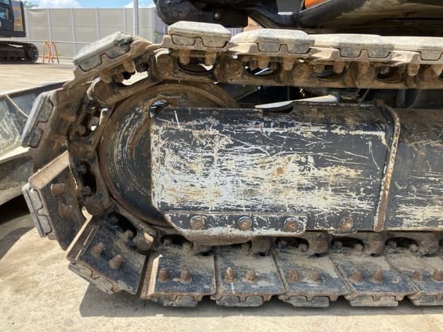 MINI EXCAVATOR — Auction (lot 8456-235)