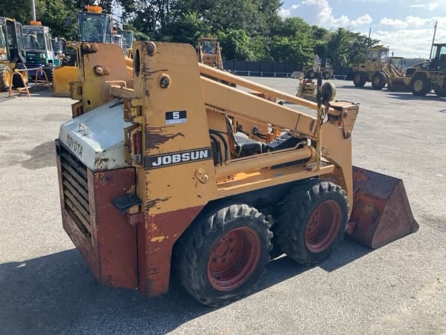 SKID STEER LOADER — Auction (lot 8456-236)