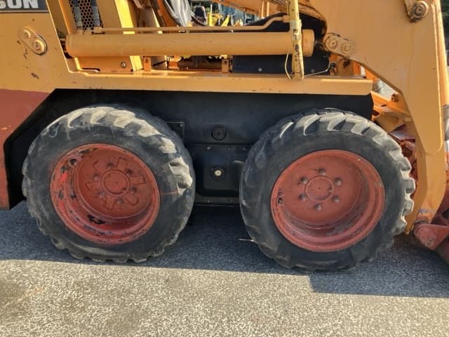 SKID STEER LOADER — Auction (lot 8456-236)