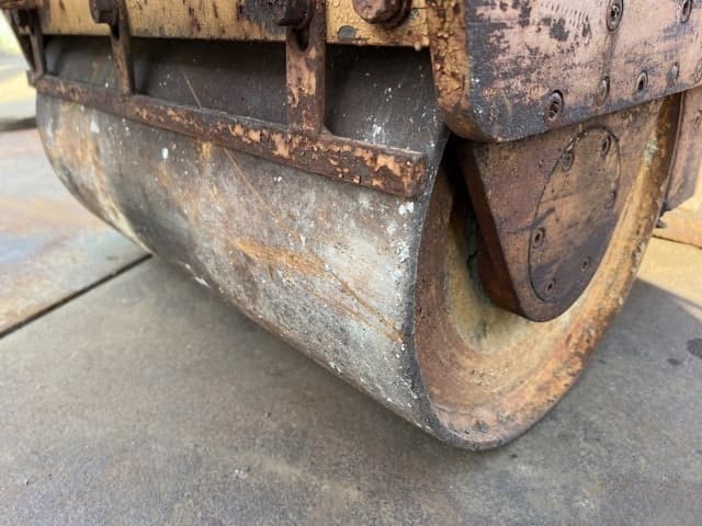 Hand Guided Roller — Auction (lot 8456-23801)