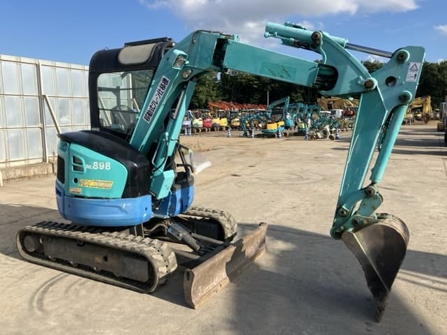 MINI EXCAVATOR — Auction (lot 8456-240)