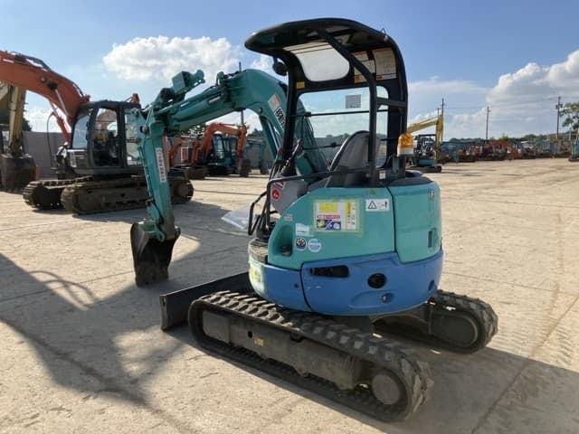 MINI EXCAVATOR — Auction (lot 8456-240)