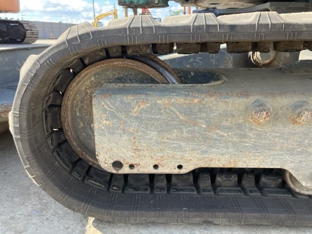 MINI EXCAVATOR — Auction (lot 8456-241)