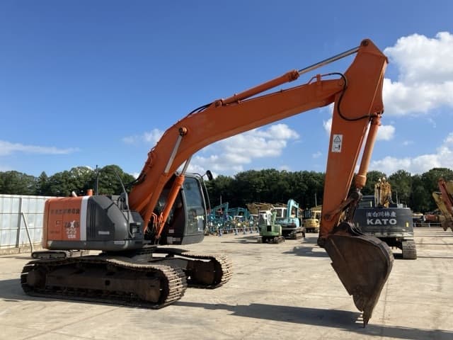 EXCAVATOR — Auction (lot 8456-242)