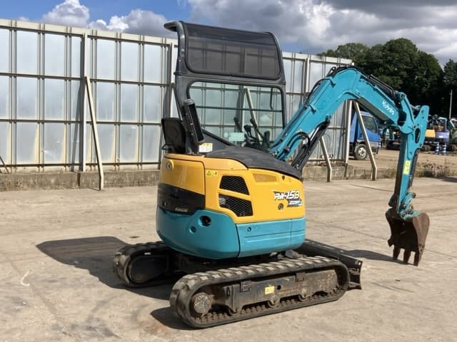 MINI EXCAVATOR — Auction (lot 8456-244)