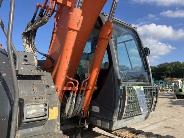 EXCAVATOR — Auction (lot 8456-251)