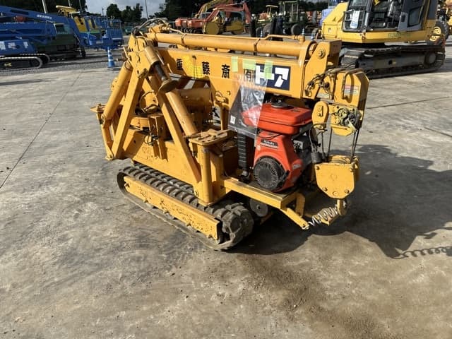 MINI CRAWLER CRANE — Auction (lot 8456-254)