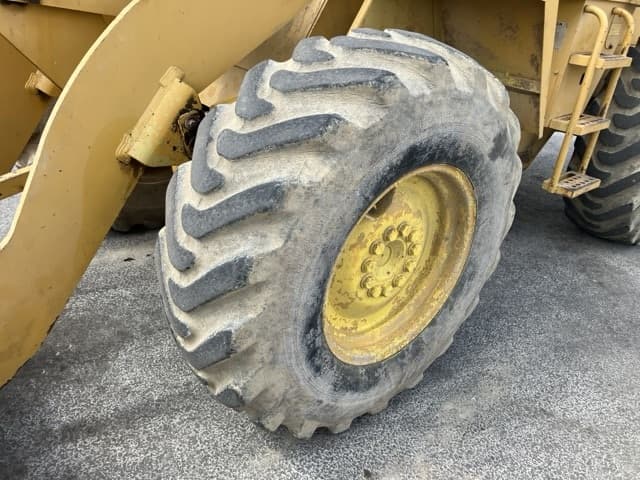 WHEEL LOADER — Auction (lot 8456-256)