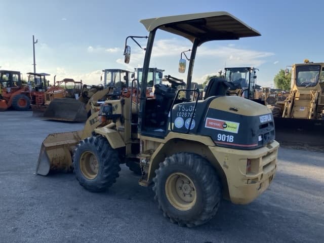 MINI WHEEL LOADER — Auction (lot 8456-258)