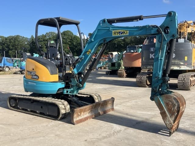 MINI EXCAVATOR — Auction (lot 8456-259)