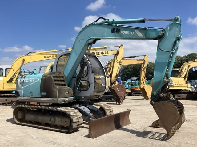 EXCAVATOR — Auction (lot 8456-26)