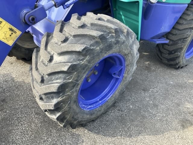 MINI WHEEL LOADER — Auction (lot 8456-261)