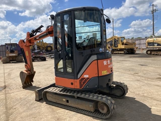 MINI EXCAVATOR — Auction (lot 8456-262)