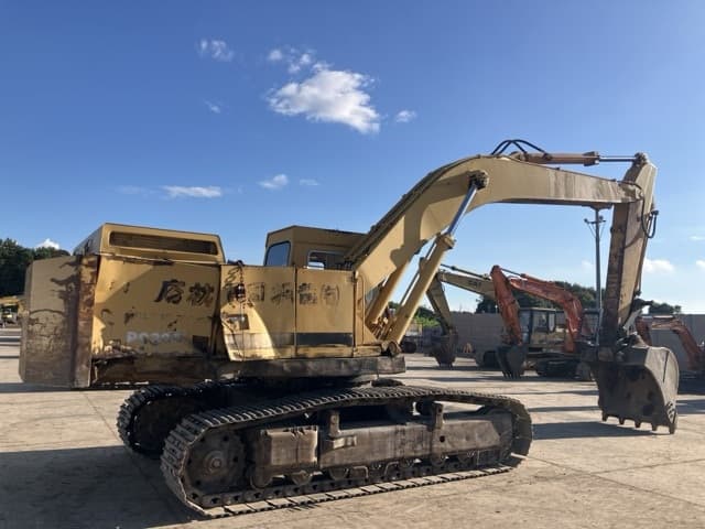 EXCAVATOR — Auction (lot 8456-266)