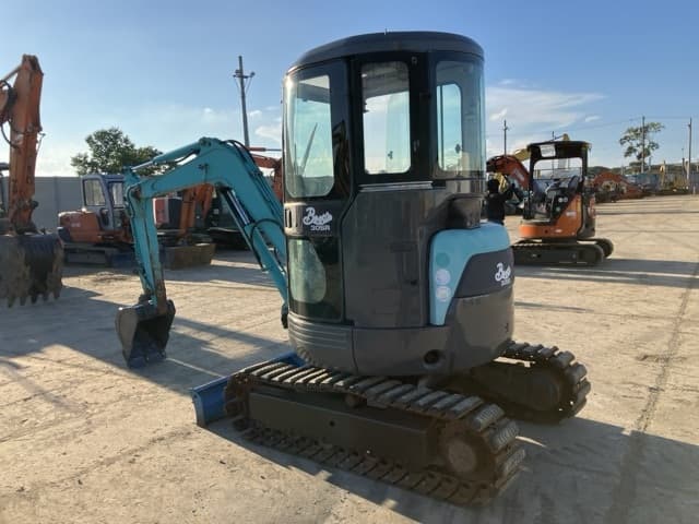MINI EXCAVATOR — Auction (lot 8456-270)