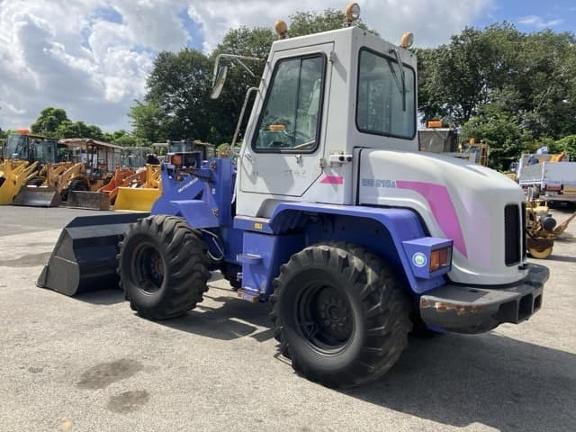 WHEEL LOADER — Auction (lot 8456-271)