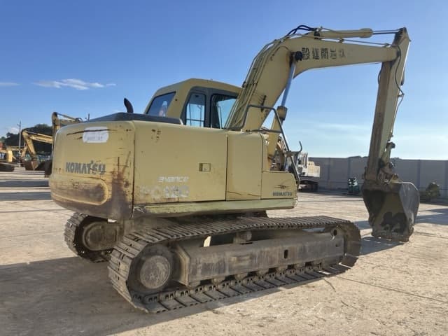 EXCAVATOR — Auction (lot 8456-272)