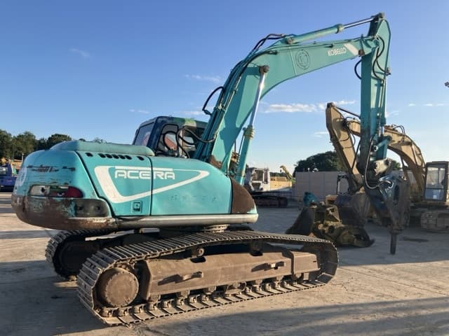 EXCAVATOR — Auction (lot 8456-274)