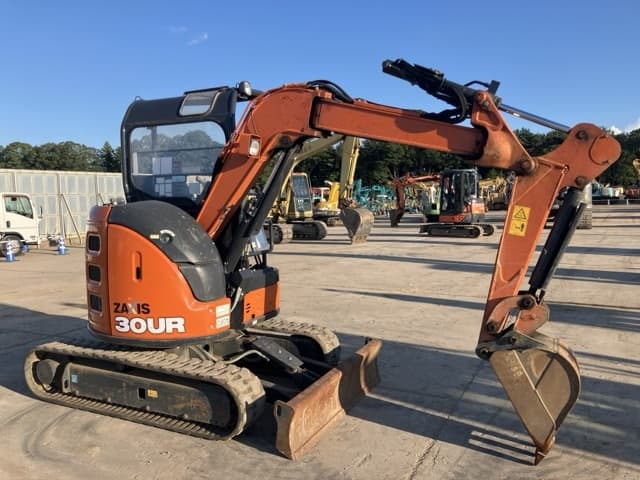 MINI EXCAVATOR — Auction (lot 8456-275)