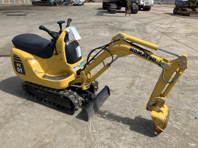 MINI EXCAVATOR — Auction (lot 8456-277)