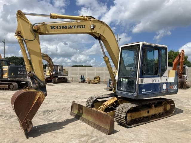 EXCAVATOR — Auction (lot 8456-278)
