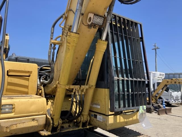 EXCAVATOR — Auction (lot 8456-28)