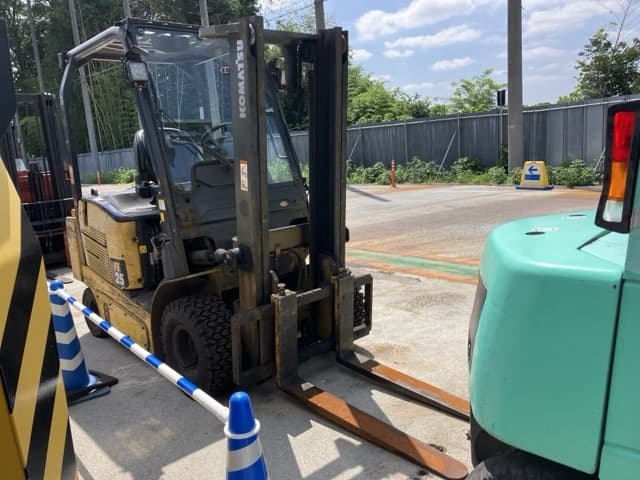 Battery Forklift — Auction (lot 8456-2802)