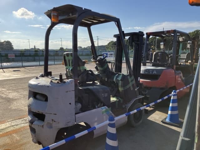 Forklift — Auction (lot 8456-2808)