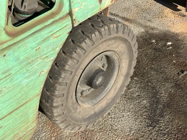 Forklift — Auction (lot 8456-2809)