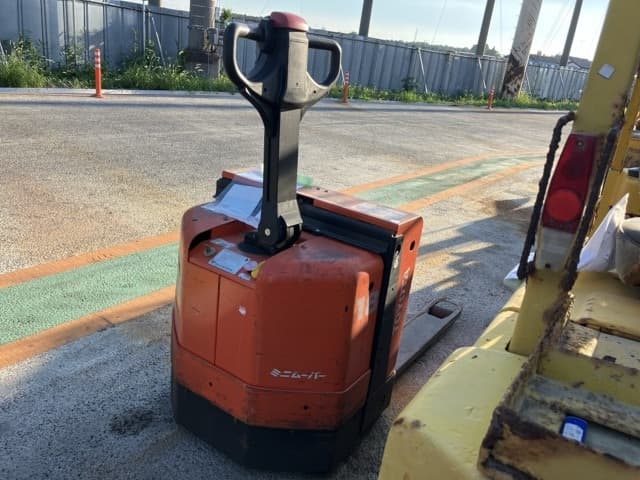 Battery Forklift — Auction (lot 8456-2811)
